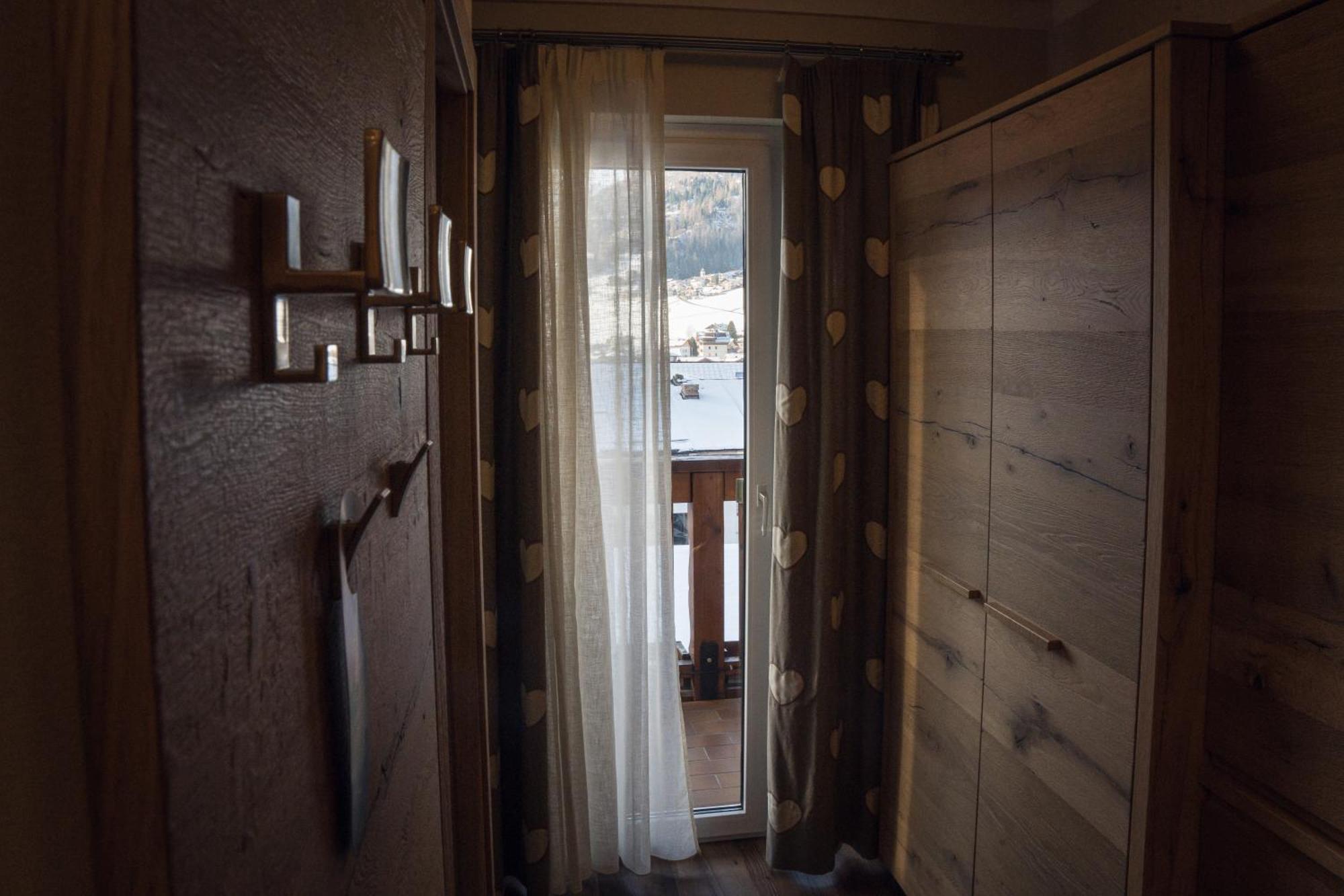 Hotel Alle Alpi Moena Exteriör bild